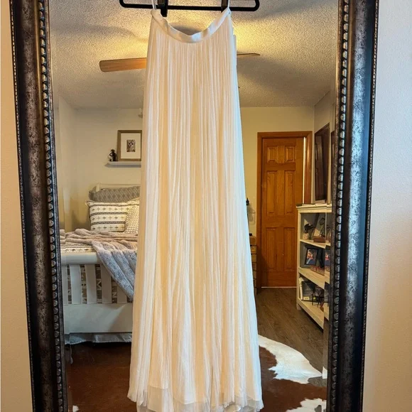 Catherine Deane Anika Skirt. NWT. Size US 0. Color oyster/ivory. Wedding